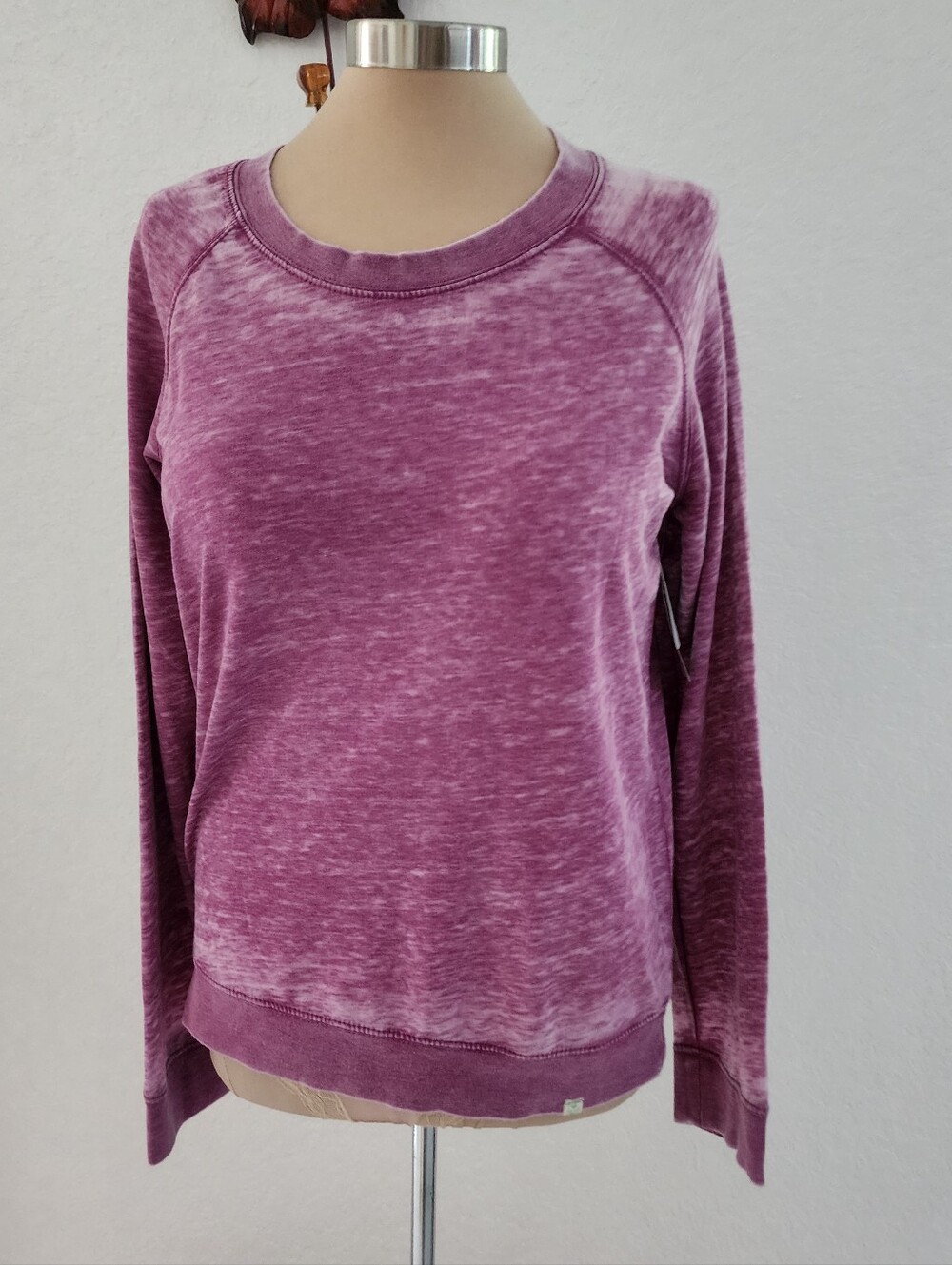 HONEYDEW | Washed Plum Crewneck Sweatshirt